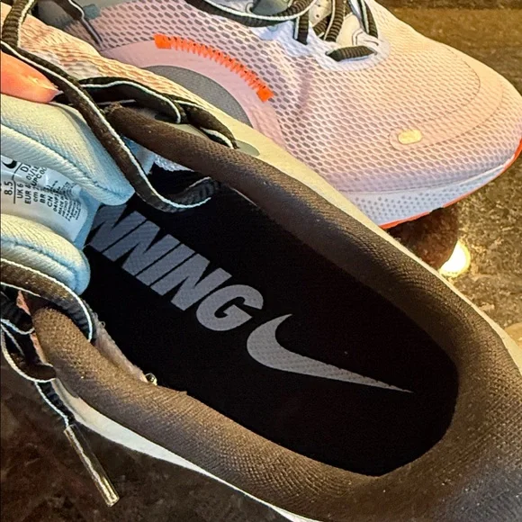 Nike React escape rn running shoes in lavender, light blue, orange and black. - Picture 5 of 9